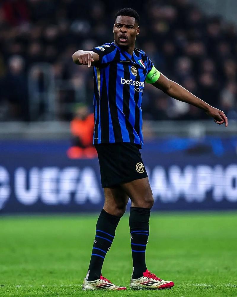 乔迪抵达玉溪，此前报道称他下赛季将执教云南玉昆