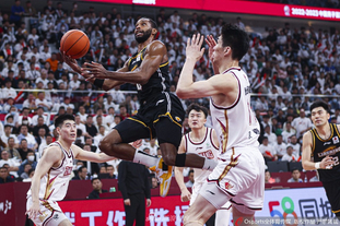 阿姆拉巴特：安东尼不该吃红牌，他并非故意踢对方面部（阿姆拉巴特：安东尼不该被红牌罚下，他并非故意踢到对方脸部）