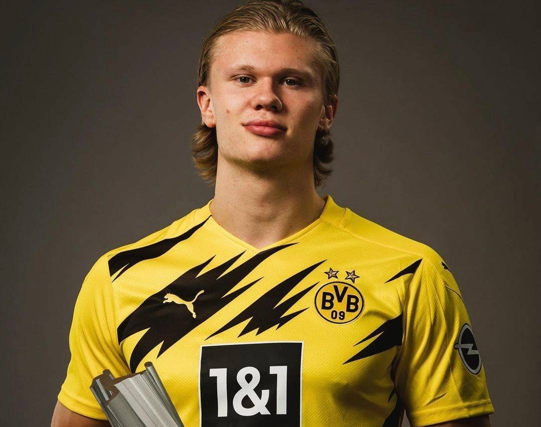 NBA交易市场最新动态：火箭完成签约,（NBA交易市场新进展：火箭敲定签约）